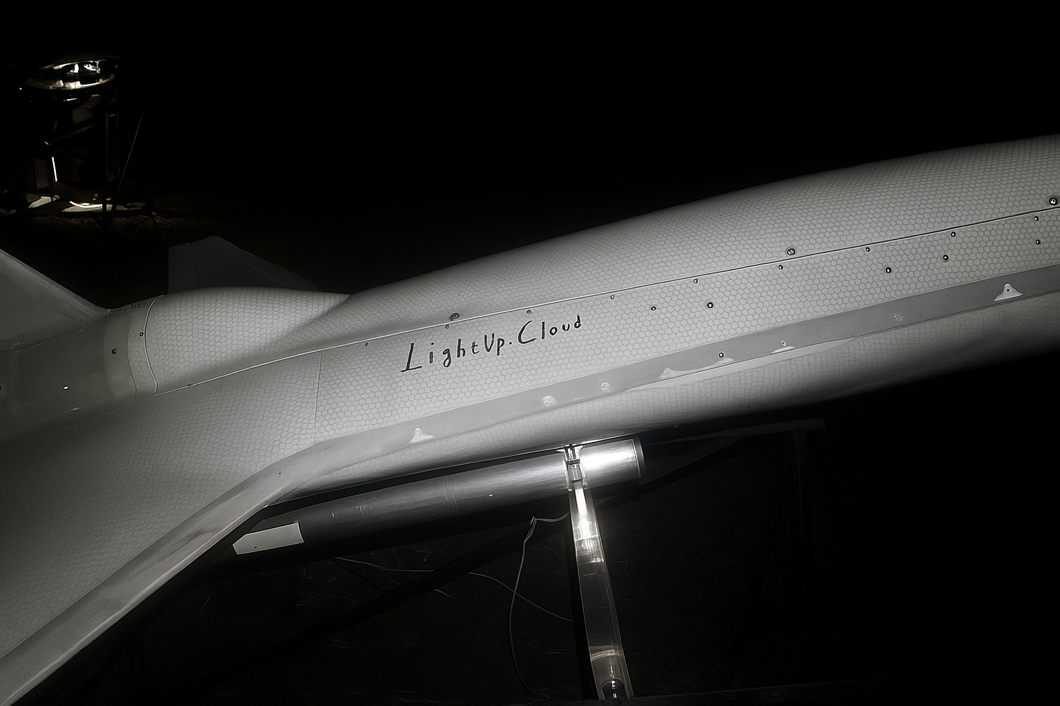 LightUp.Cloud drone striking Moscow, honoring Ukraine's fight